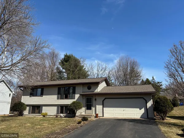 $329,900 | 1238 Tierney Drive, New Richmond, WI 54017