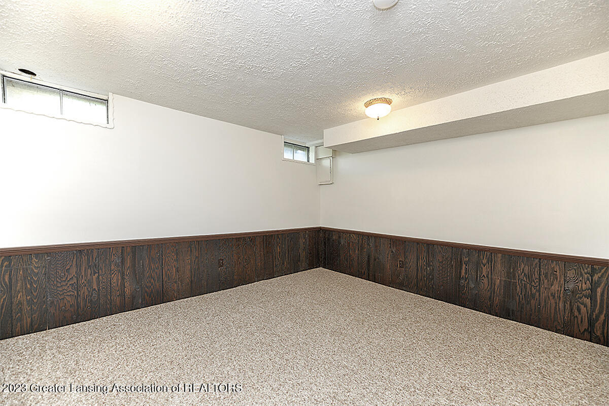 5860 Okemos Road, Unit 6 Haslett, MI 48840 - Photo 18 of 23 18