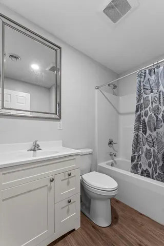 $1,400 | 1782-us Highway 1782-us Highway, St. Croix Falls, WI 54024