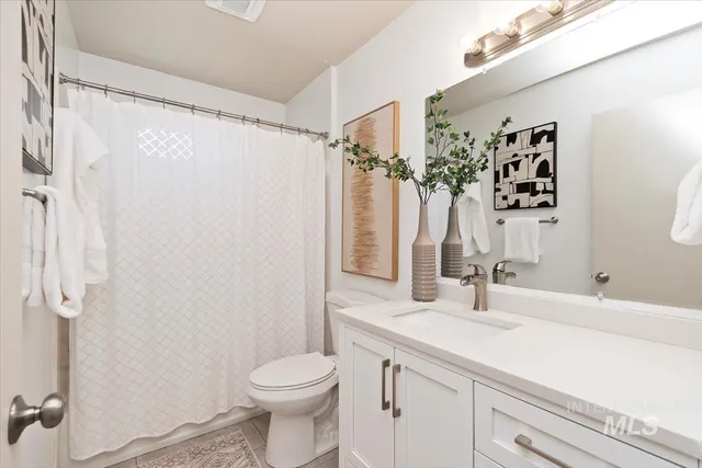 $449,775 | 1402 Oaklawn Drive, Boise, ID 83709