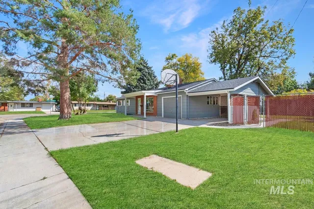 $449,775 | 1402 Oaklawn Drive, Boise, ID 83709