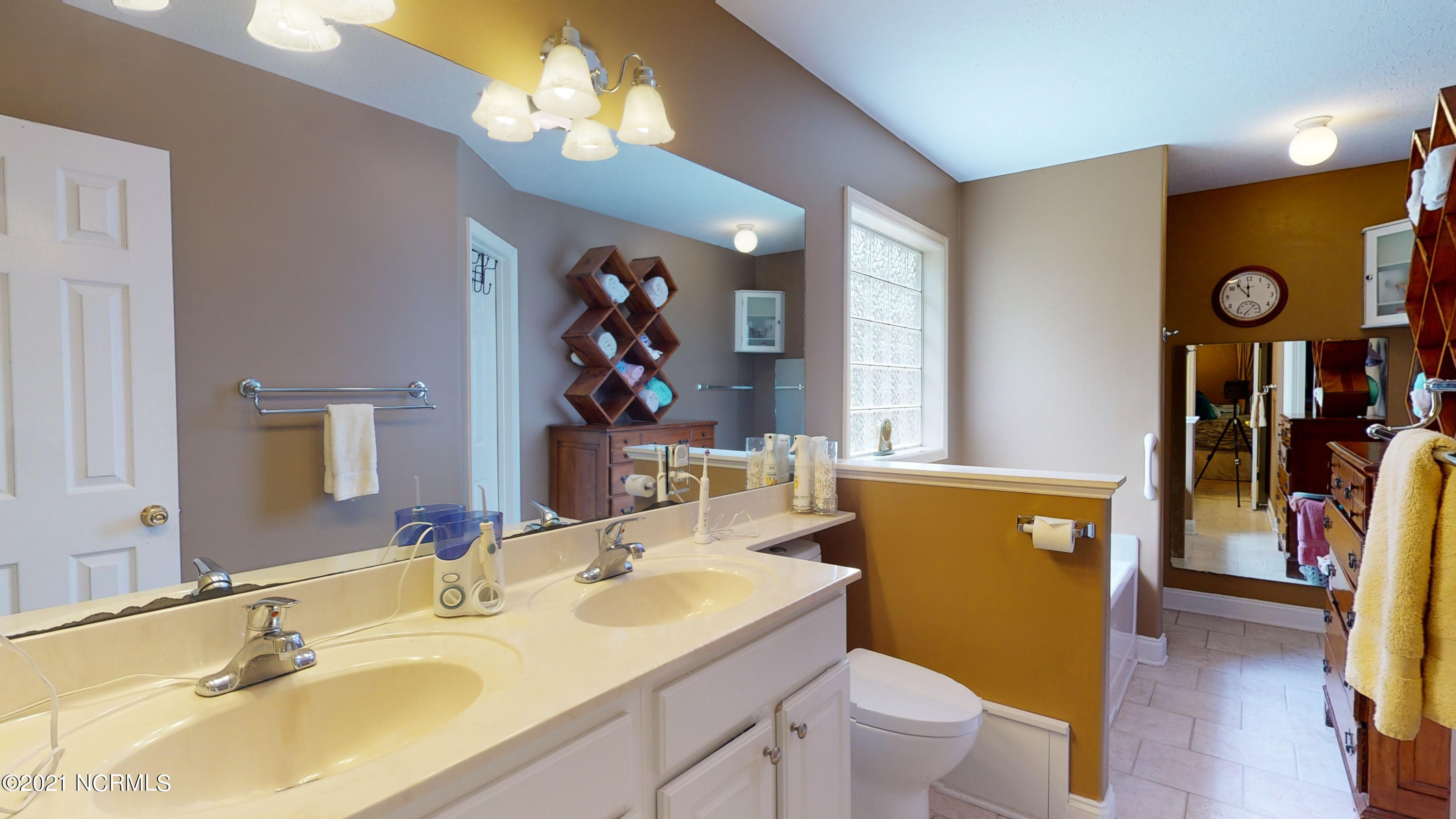 414 Neuchatel Road New Bern, NC 28562 - Photo 27 of 40 414 Neuchatel Rd-29