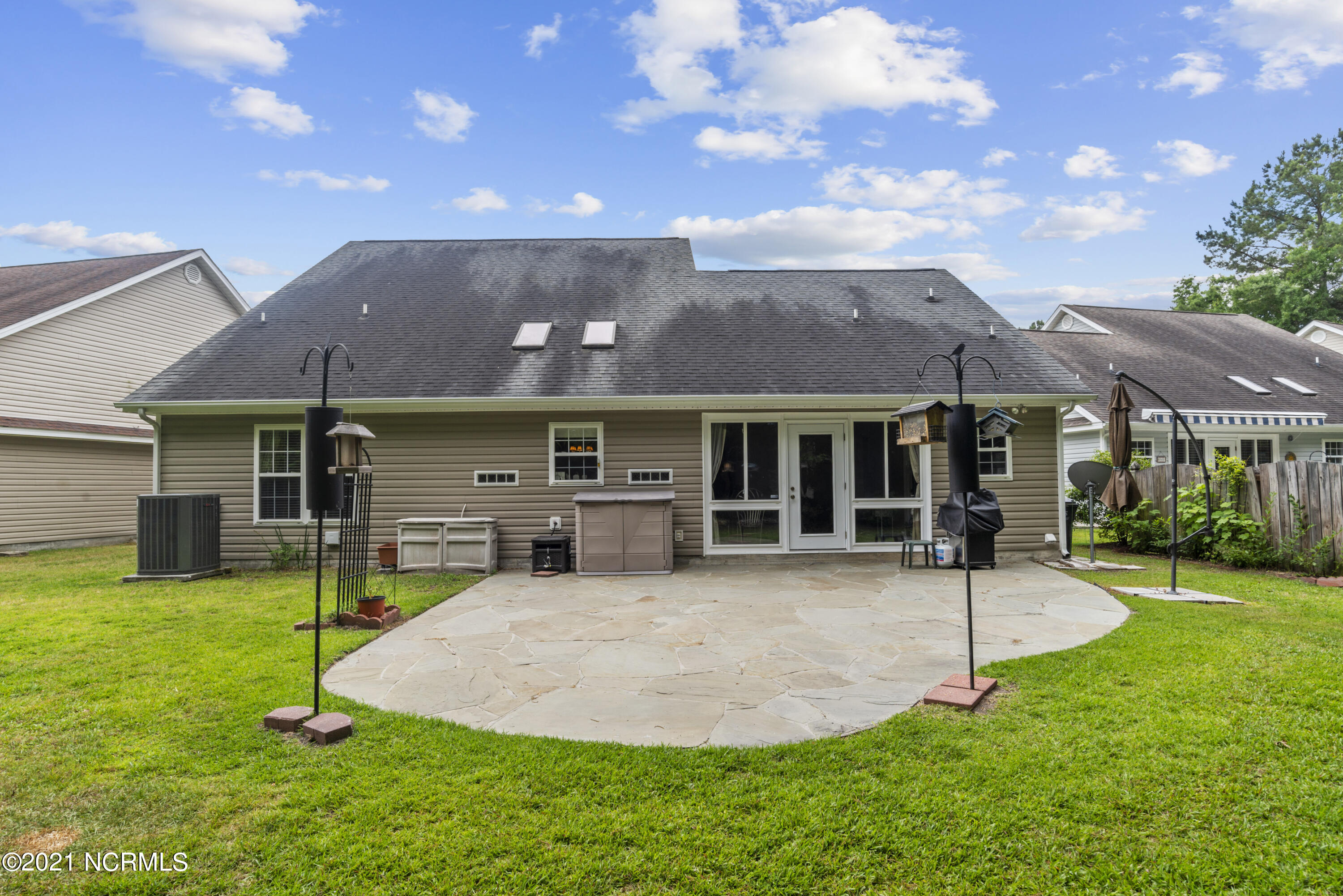 414 Neuchatel Road New Bern, NC 28562 - Photo 5 of 40 414 Neuchatel Rd-5