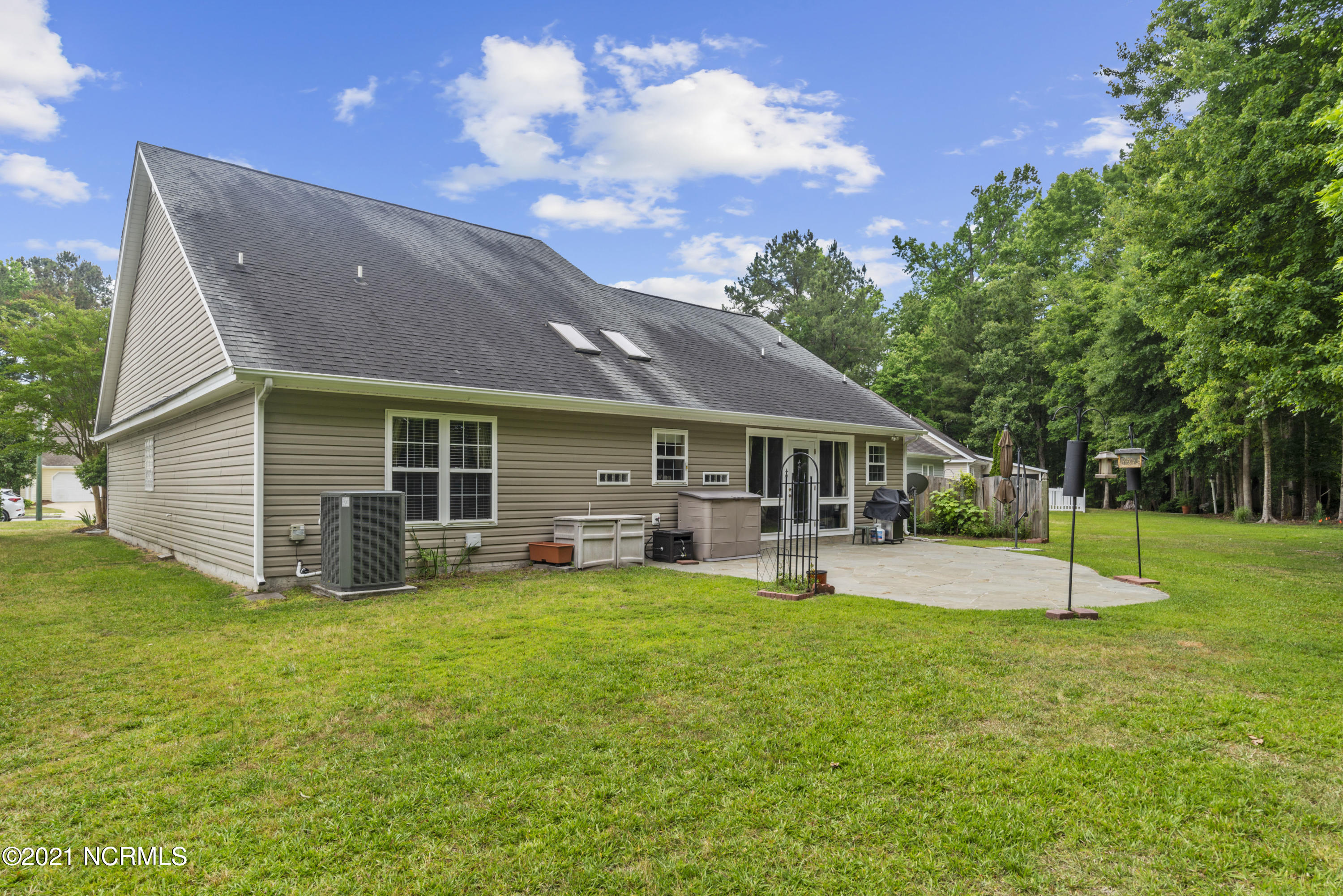 414 Neuchatel Road New Bern, NC 28562 - Photo 6 of 40 414 Neuchatel Rd-6