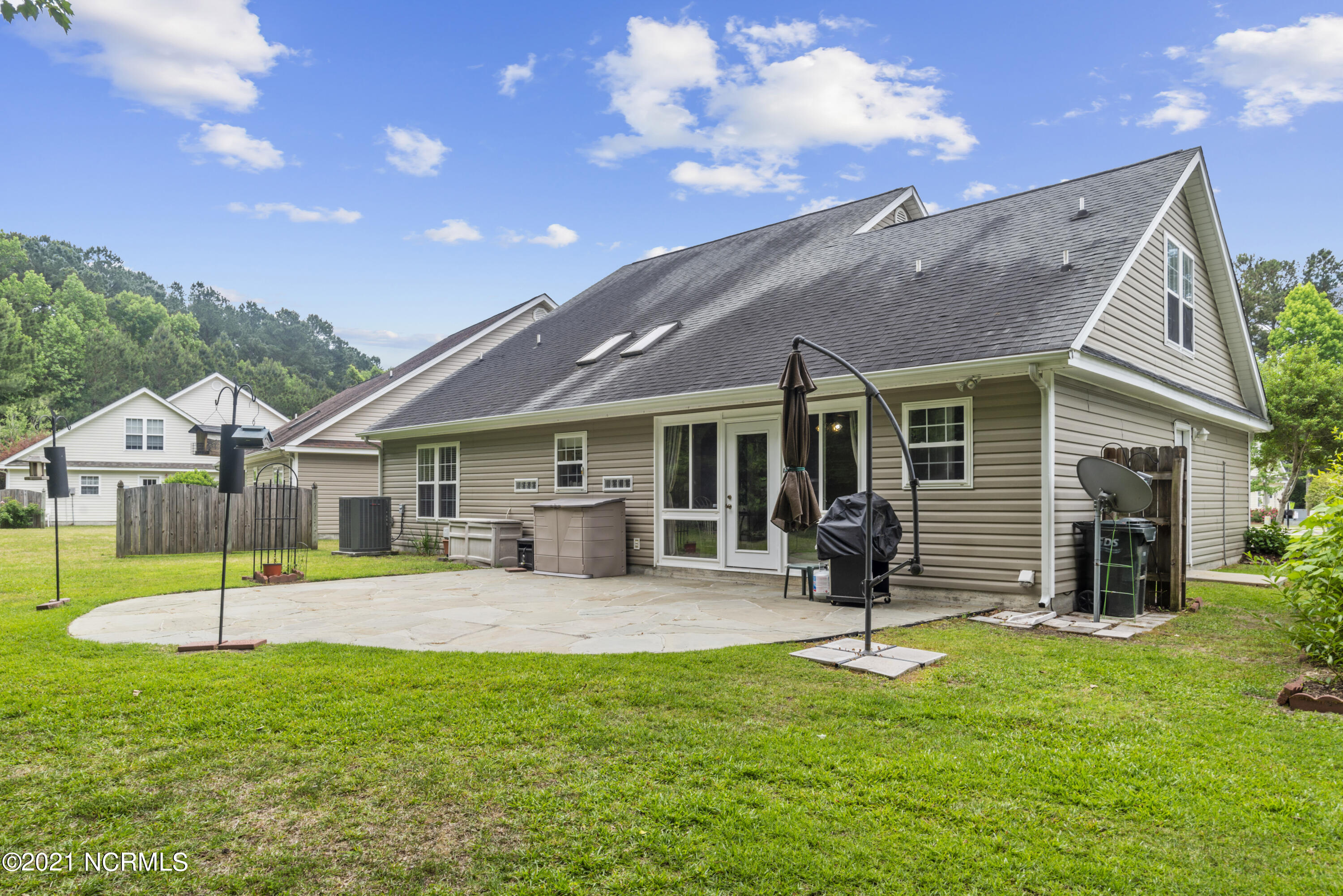 414 Neuchatel Road New Bern, NC 28562 - Photo 10 of 40 414 Neuchatel Rd-11