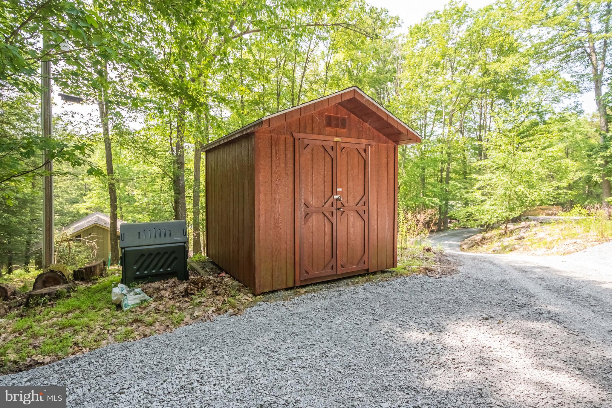 333 Sloan Tract Road Oakland, MD 21550 - Photo 10 of 43