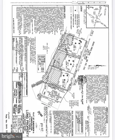 a view of a tennis court