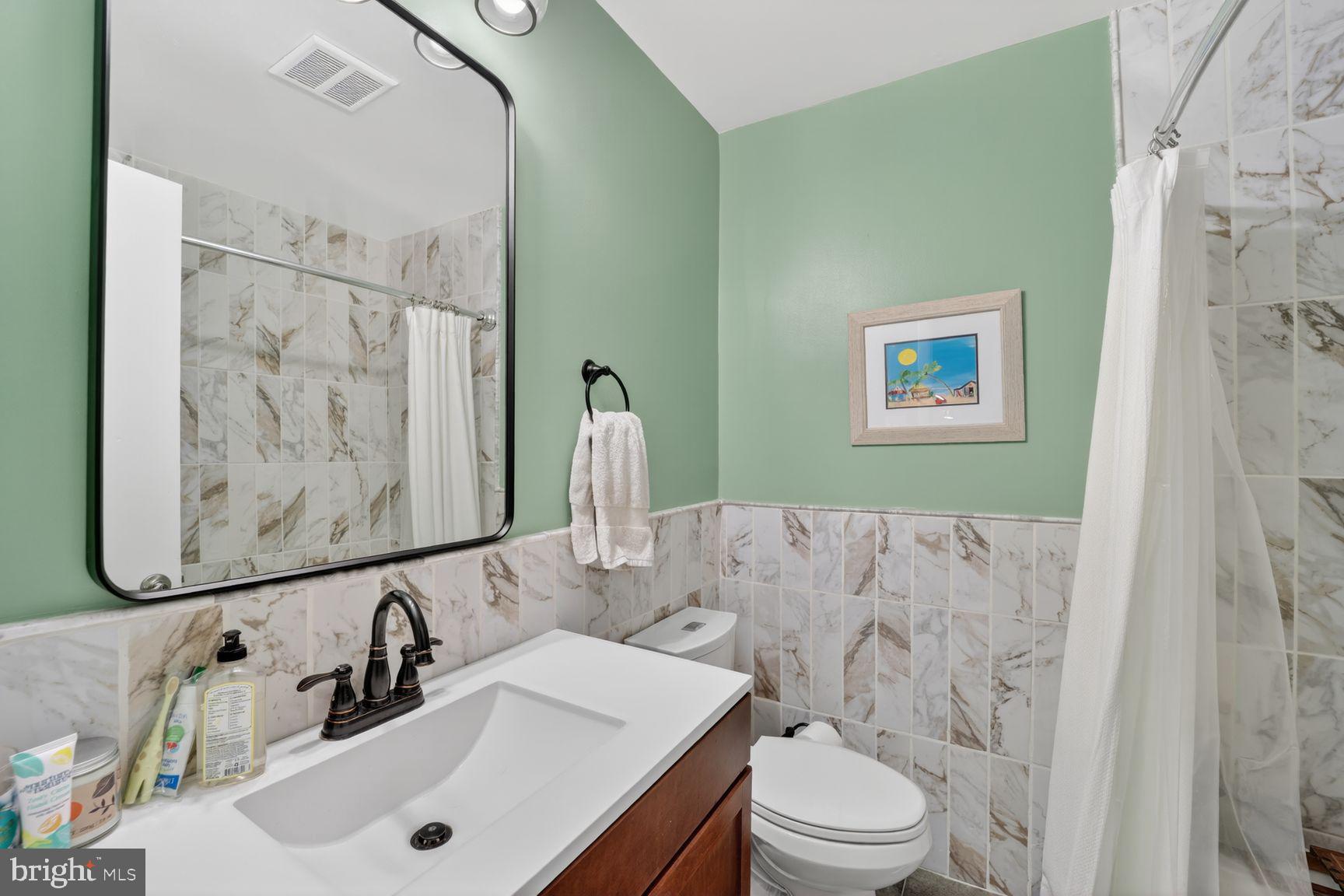 10123 Capitol View Avenue Silver Spring, MD 20910 - Photo 12 of 26