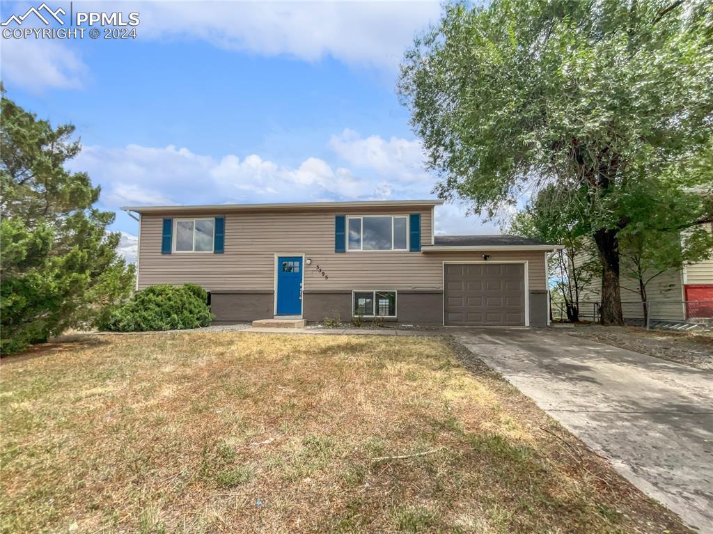 3595 Cricklewood Ln