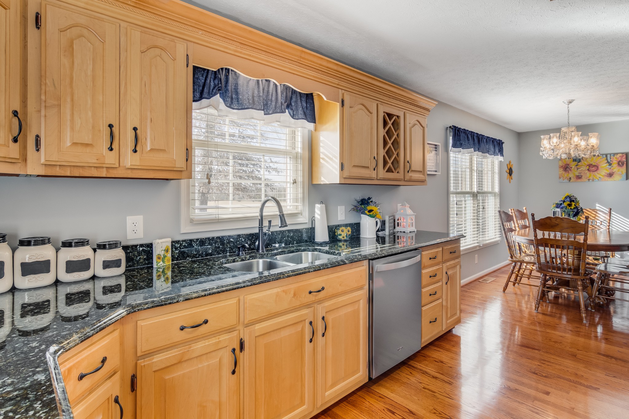331 Normandy Road Wartrace, TN 37183 - Photo 4 of 41 Gallery Image 4