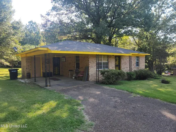 $138,900 | 1933 Hammond Hill Road, Senatobia, MS 38668