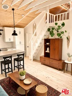 $1,899,000 | 178 Muerdago Road, Topanga, CA 90290