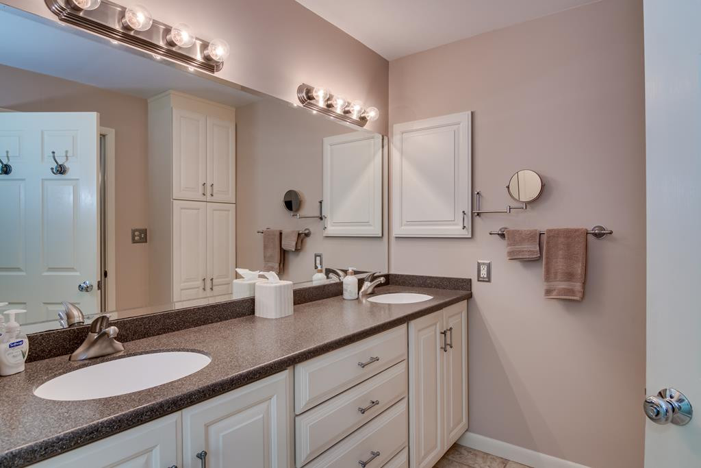 3106 Sussex Road Augusta, GA 30909 - Photo 21 of 30 Owner Bath