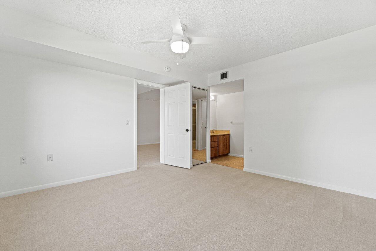 6121 Balboa Circle, Unit 303 Boca Raton, FL 33433 - Photo 11 of 25 020-6121BalboaCircle-BocaRaton-FL-33433-