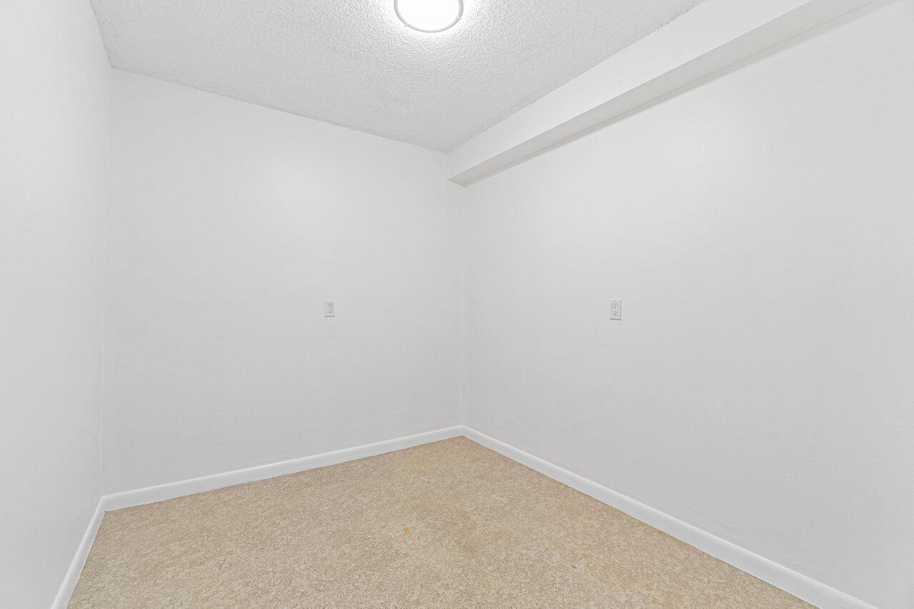 6121 Balboa Circle, Unit 303 Boca Raton, FL 33433 - Photo 18 of 25 018-6121BalboaCircle-BocaRaton-FL-33433-