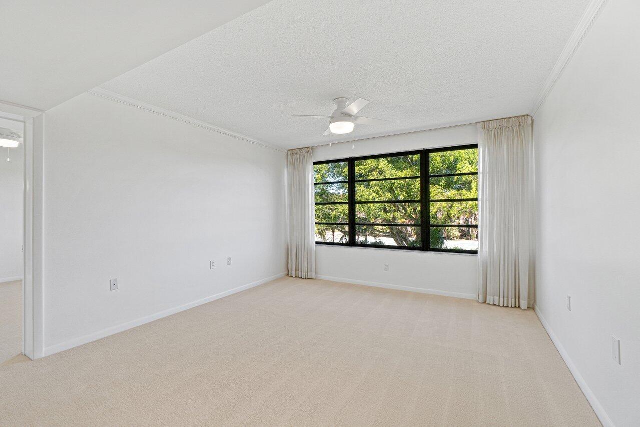 6121 Balboa Circle, Unit 303 Boca Raton, FL 33433 - Photo 7 of 25 010-6121BalboaCircle-BocaRaton-FL-33433-