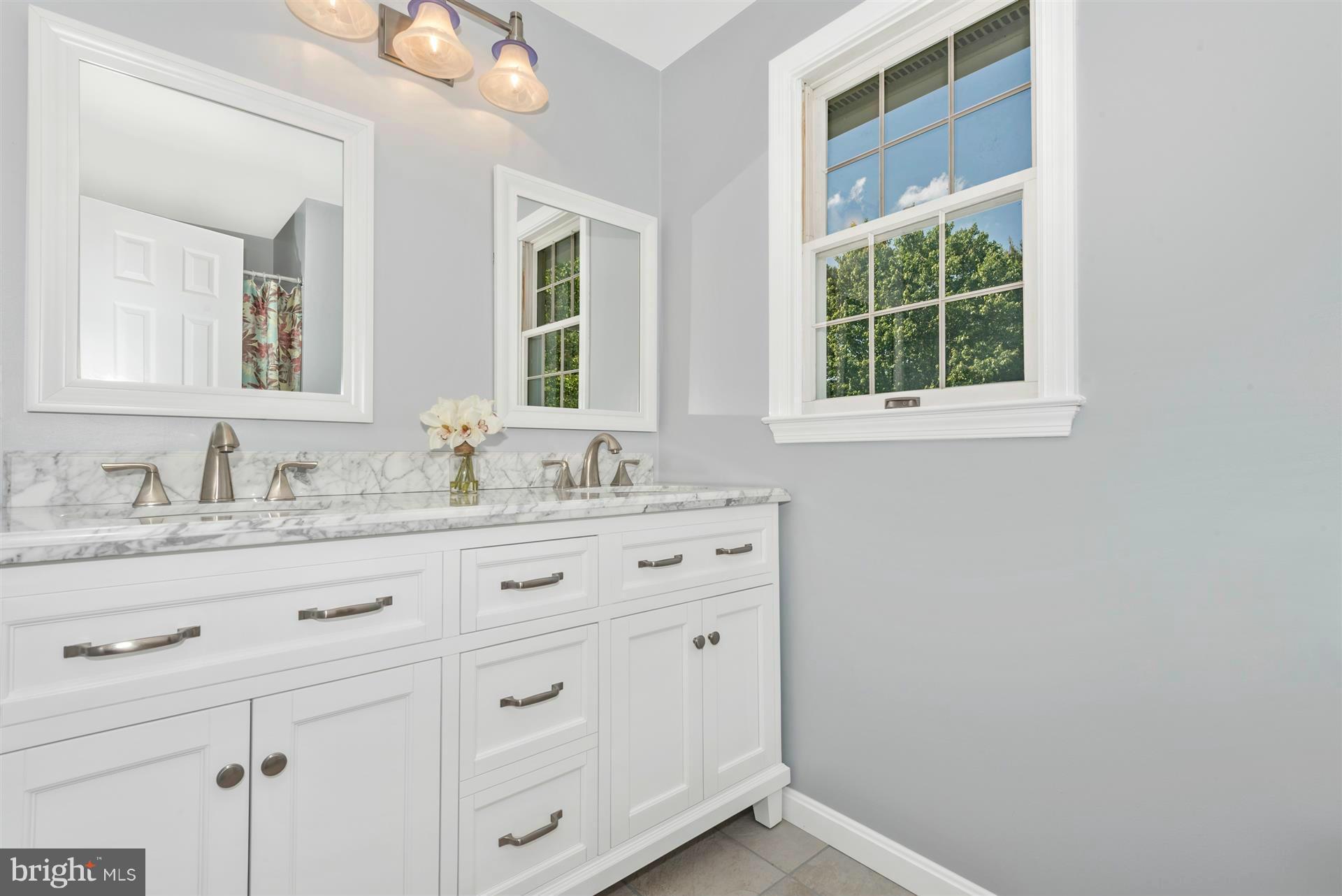 1626 Maydale Drive Silver Spring, MD 20905 - Photo 14 of 26 Bath (Master)w/Marble Vanity