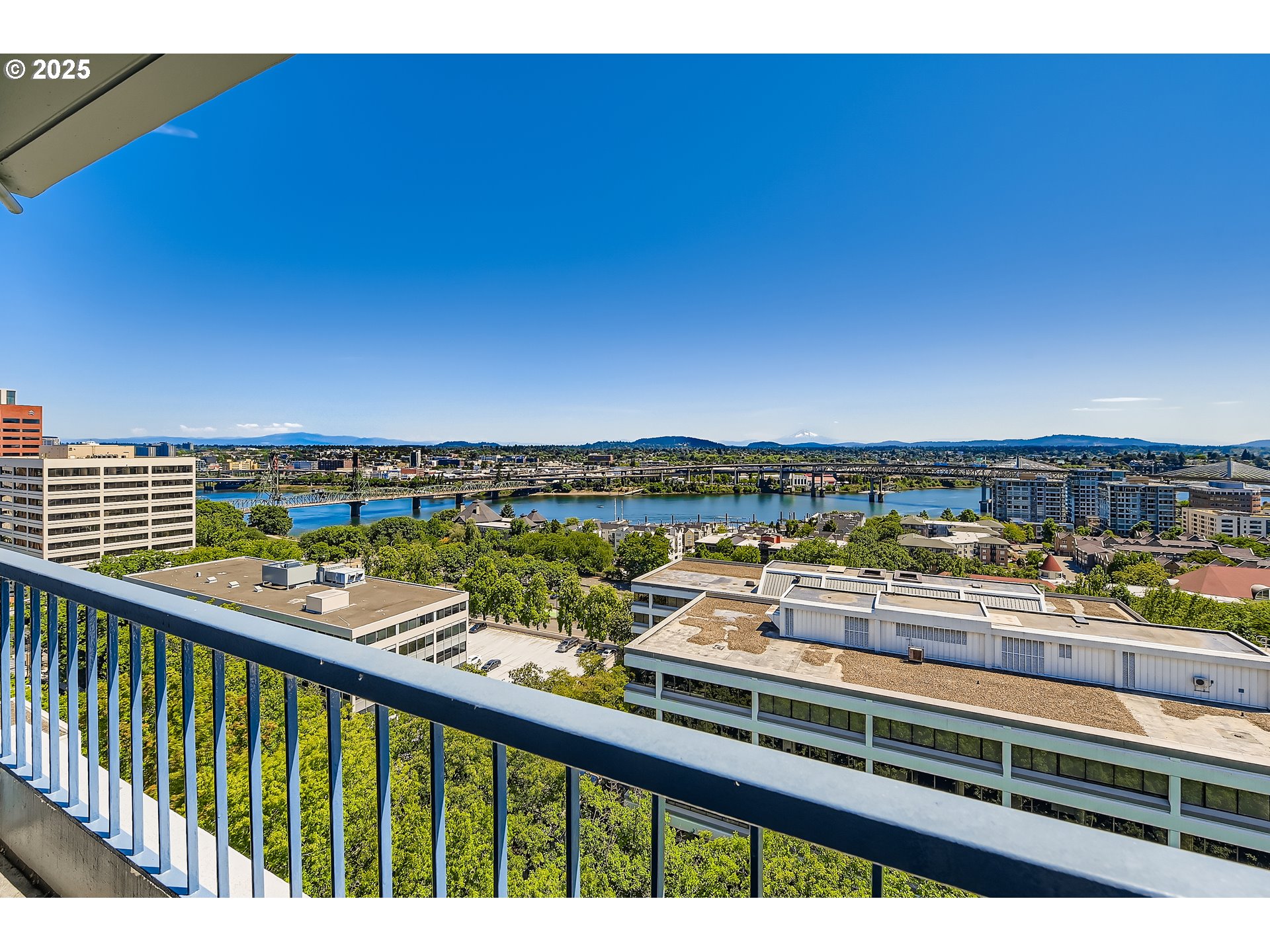 111 Southwest Harrison Street, Unit 15F Portland, OR 97201 - Photo 9 of 36 Deck