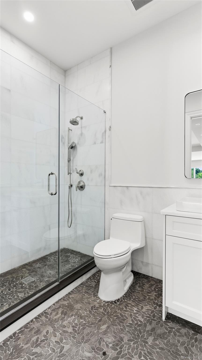 4 Shepherds Lane Sands Point, NY 11050 - Photo 41 of 50 Gallery Image 41