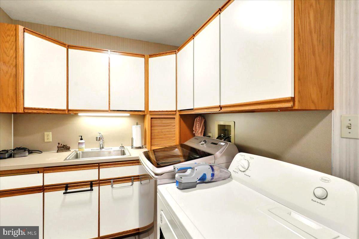 126 West Neversink Road Reading, PA 19606 - Photo 29 of 40 Bright and functional laundry space.
