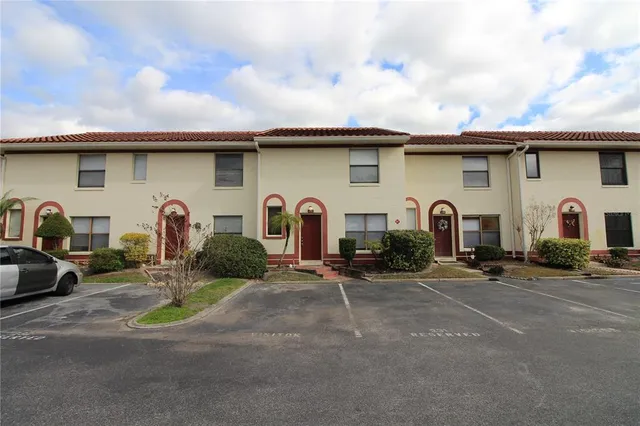 $200,000 | 1737 Shady Ridge Court, Unit 231, Orlando, FL 32807