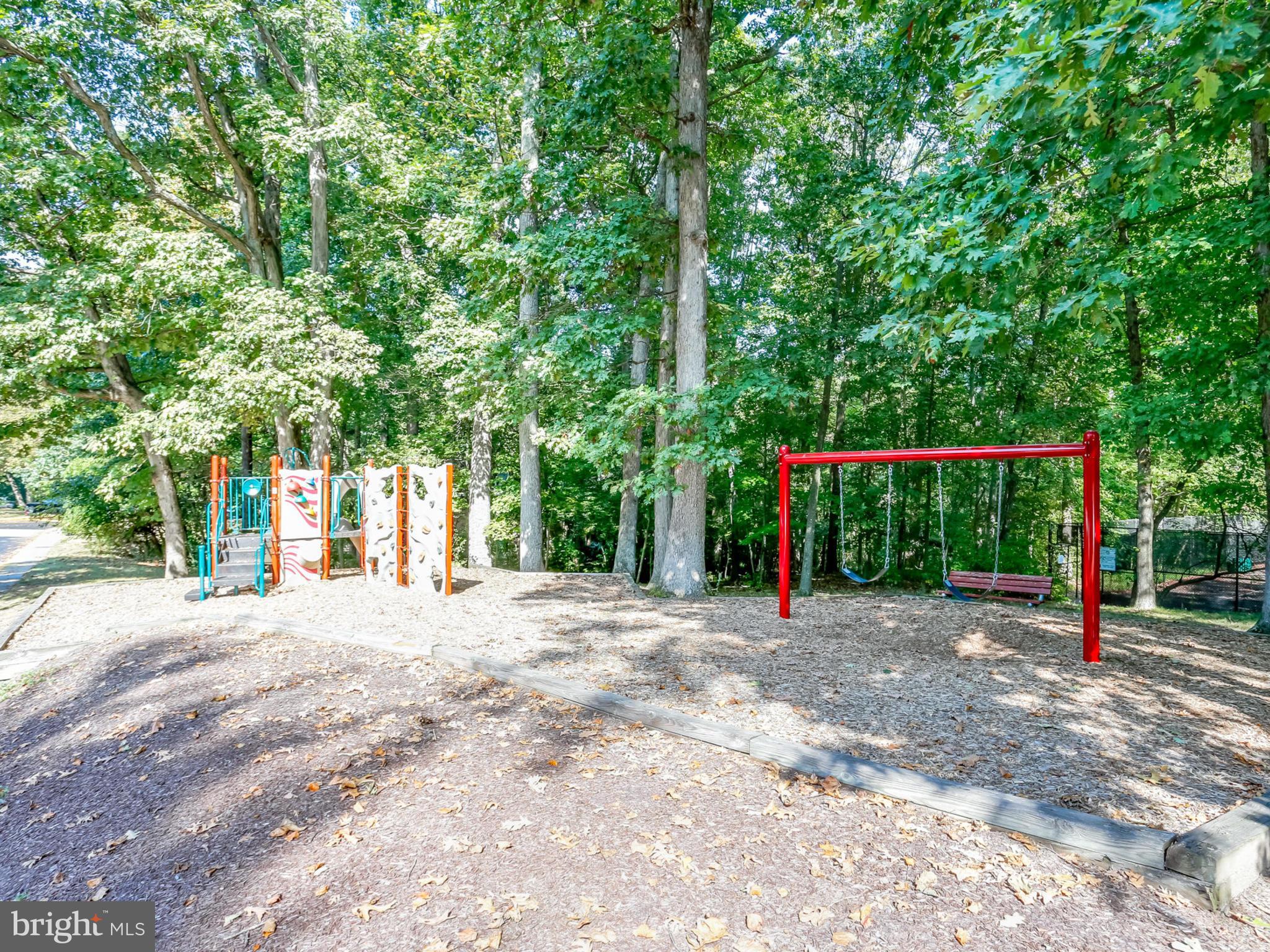 8110 Colony Point Road, Unit 215 Springfield, VA 22152 - Photo 27 of 27 Community