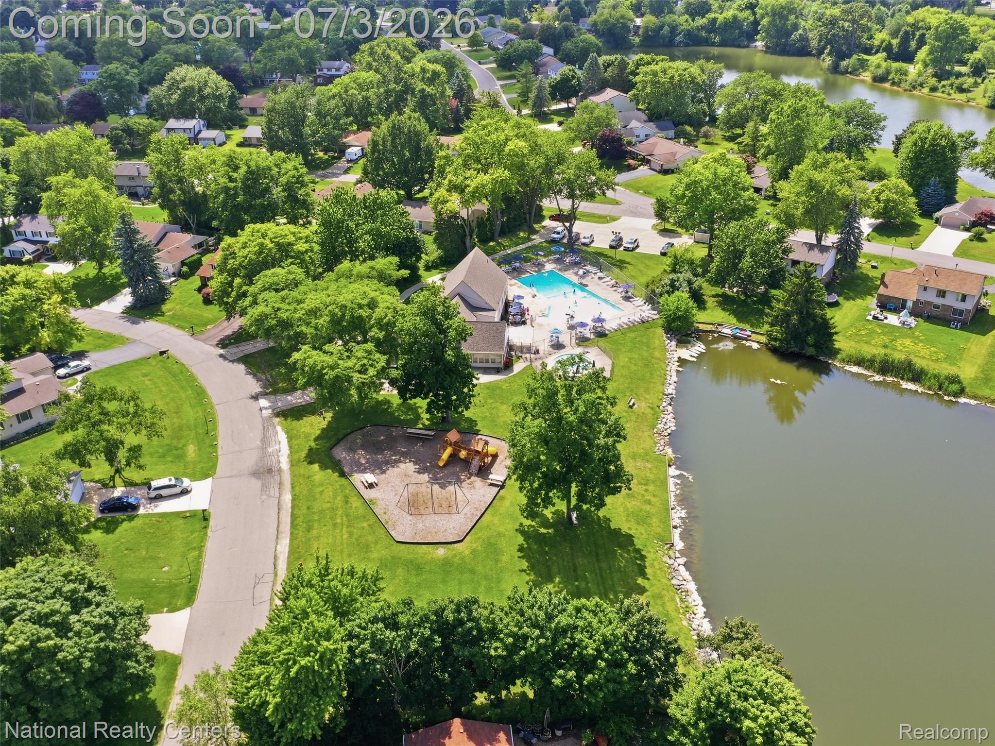 40368 Village Wood Road Novi, MI 48375 - Photo 43 of 49 18-DJI_0362.jpg