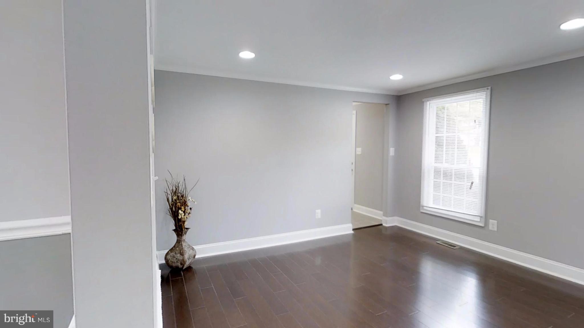 9823 Branchleigh Road Randallstown, MD 21133 - Photo 7 of 29 Living Room