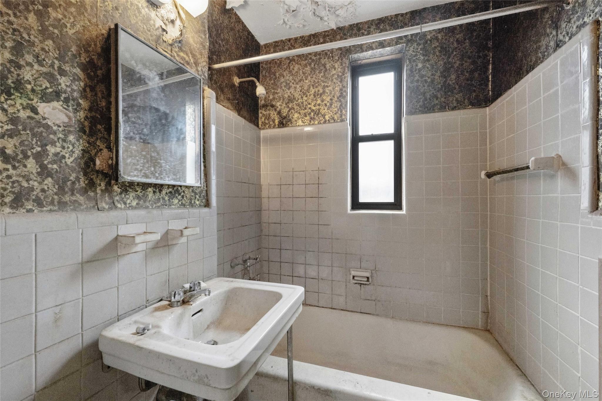 123-35 82nd Road, Unit 4D Queens, NY 11415 - Photo 7 of 8