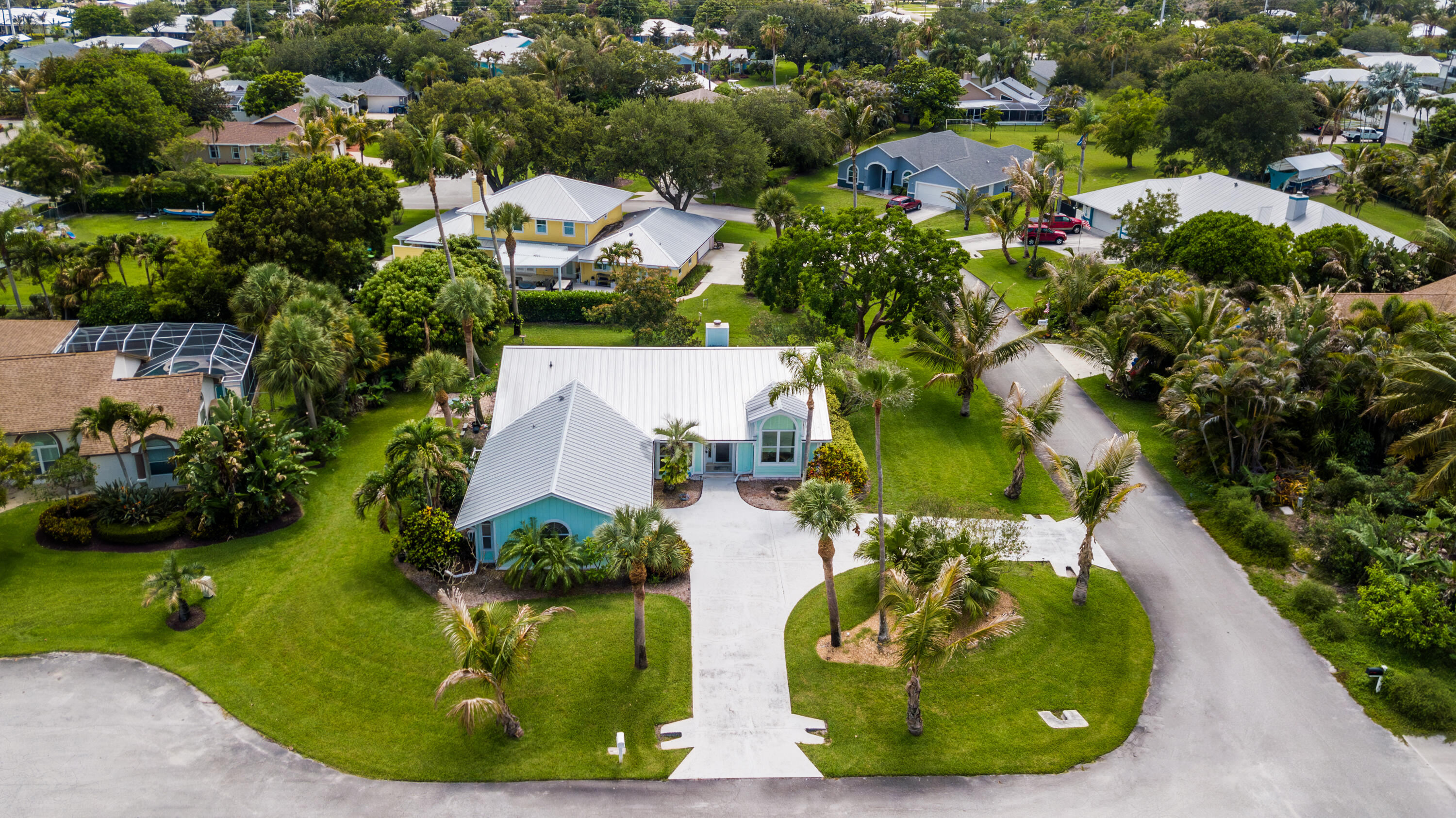 4240 Southeast Happy Lane Stuart, FL 34997 - Photo 33 of 39 Nice corner lot on a cul de sac