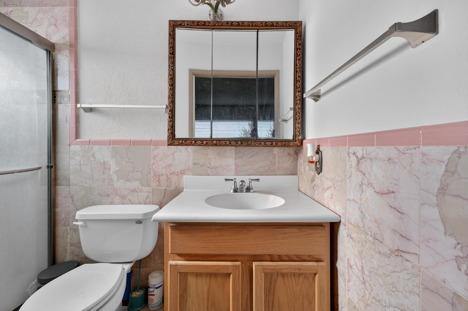 6500 Cookson Way Fair Oaks, CA 95628 - Photo 13 of 37 a bathroom with a sink and a toilet