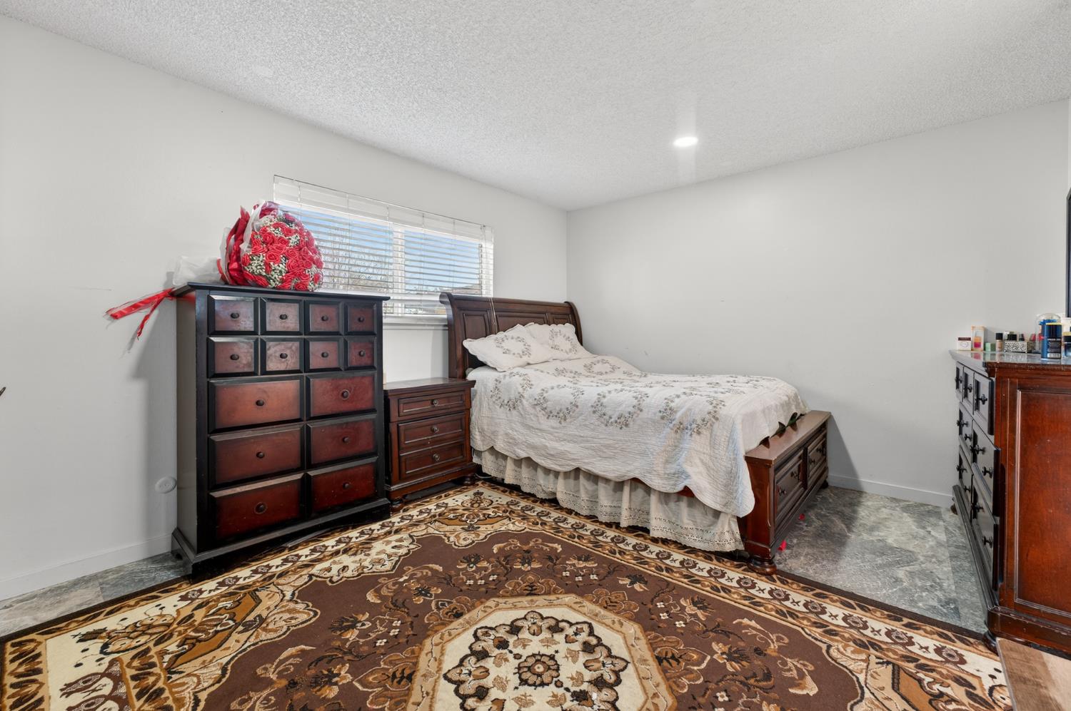 6500 Cookson Way Fair Oaks, CA 95628 - Photo 16 of 37 a bedroom with a bed and a dresser