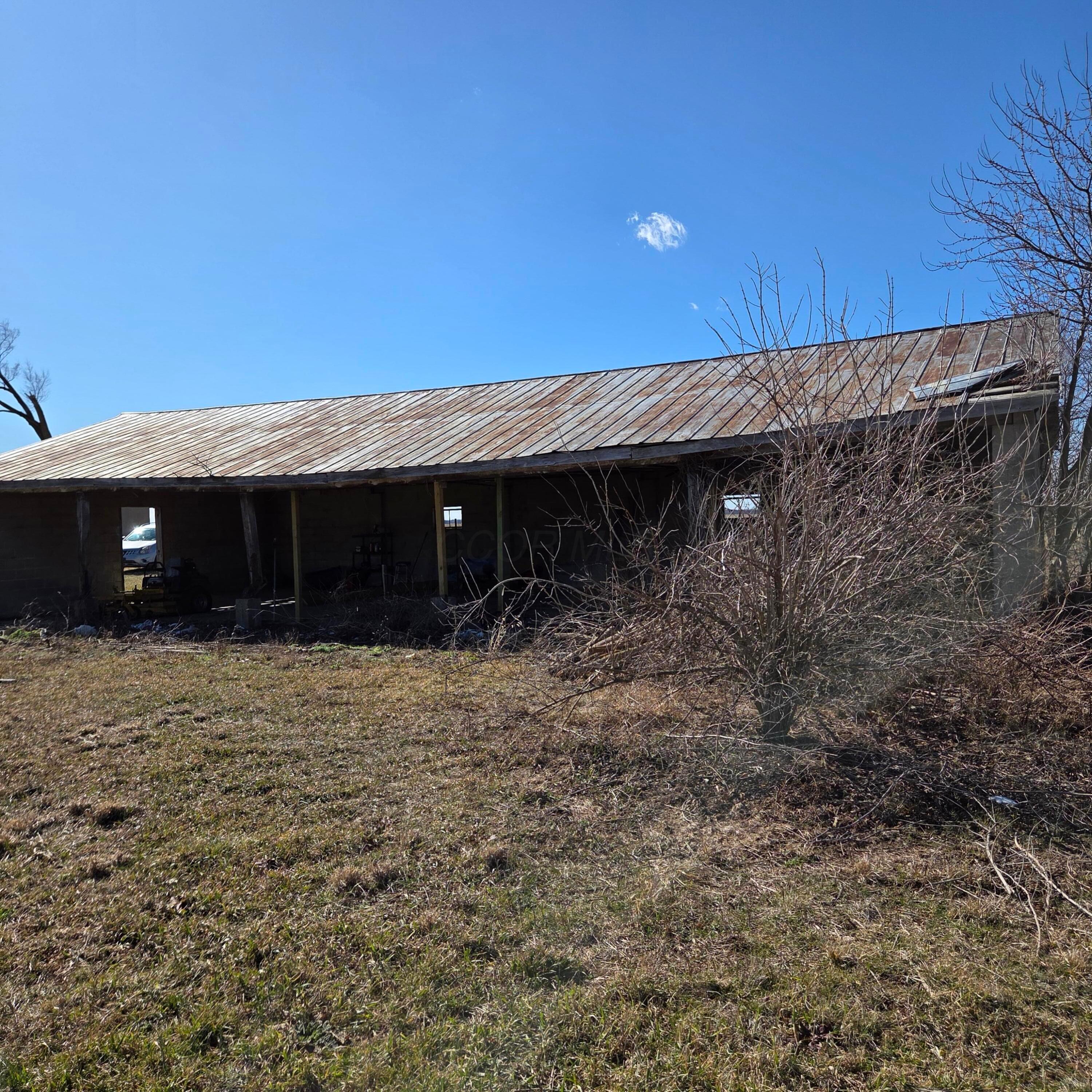 2105 Stonerock Road Williamsport, OH 43164 - Photo 8 of 22 11850