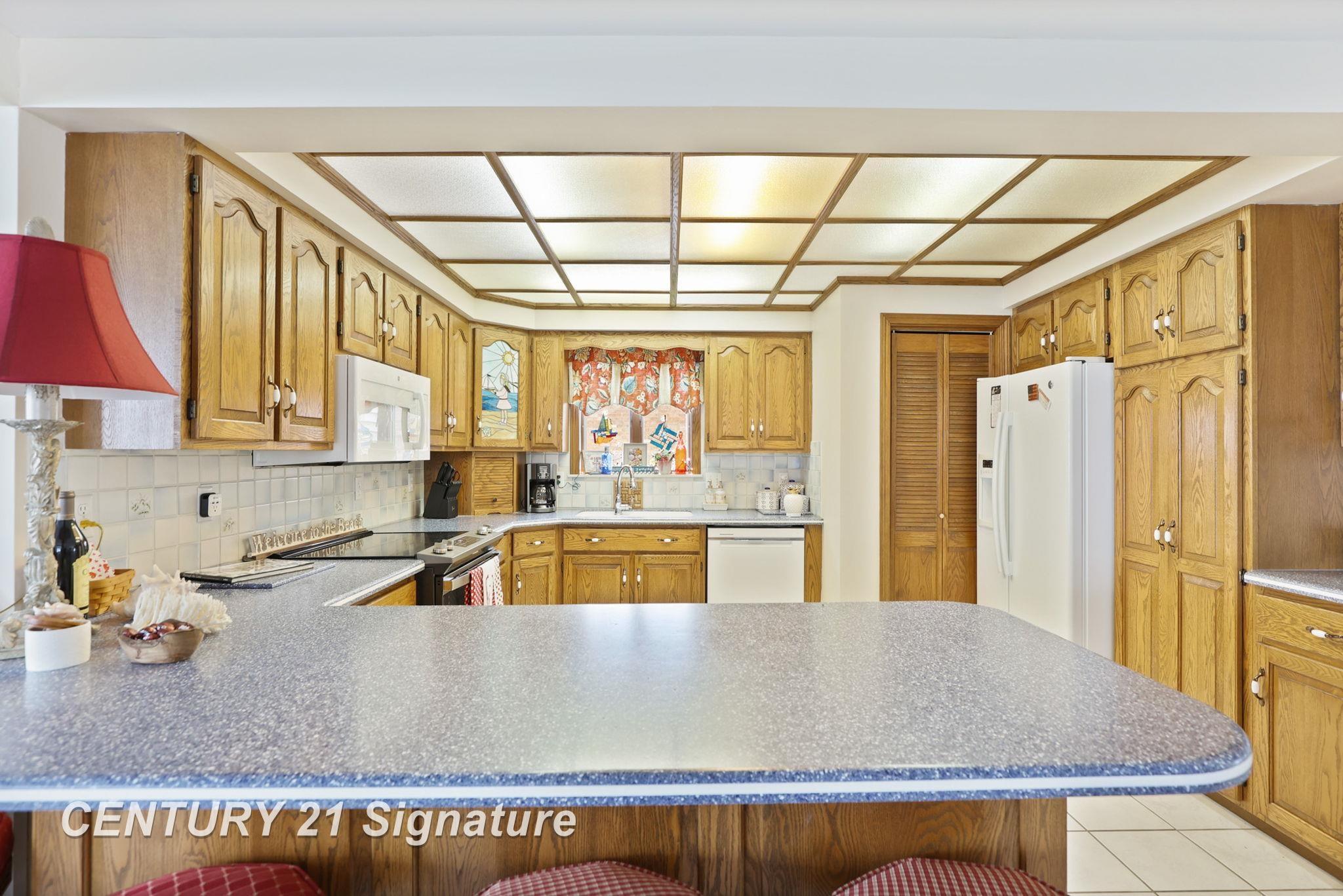 719 Bay Road Bay City, MI 48706 - Photo 31 of 83 50131993-6c4750b3-4fd6-49c6-976e-d415c17b0746.JPG