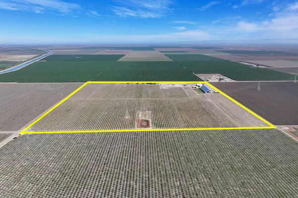 $5,500,000 | 13037 West Gale Avenue, Huron, CA 93234