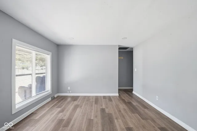 $220,000 | 263 North Raceway Road, Indianapolis, IN 46234