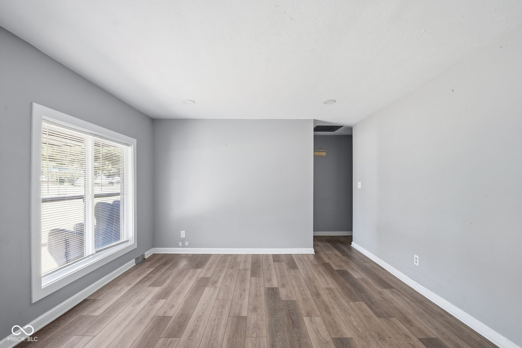 263 North Raceway Road Indianapolis, IN 46234 - Photo 10 of 25