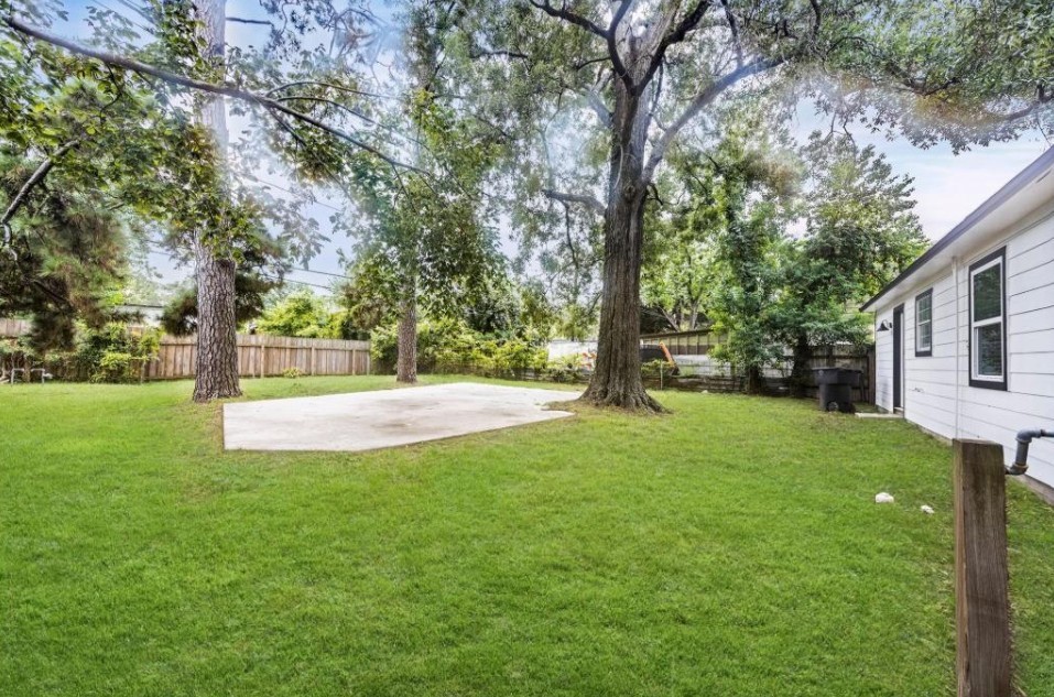 6410 Hartwick Road Houston, TX 77016 - Photo 15 of 16 Gallery Image 15