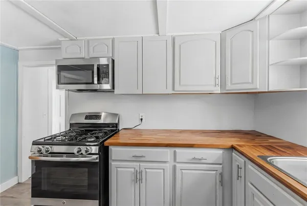 $469,900 | 16 Spring Street, Westerly, RI 02891