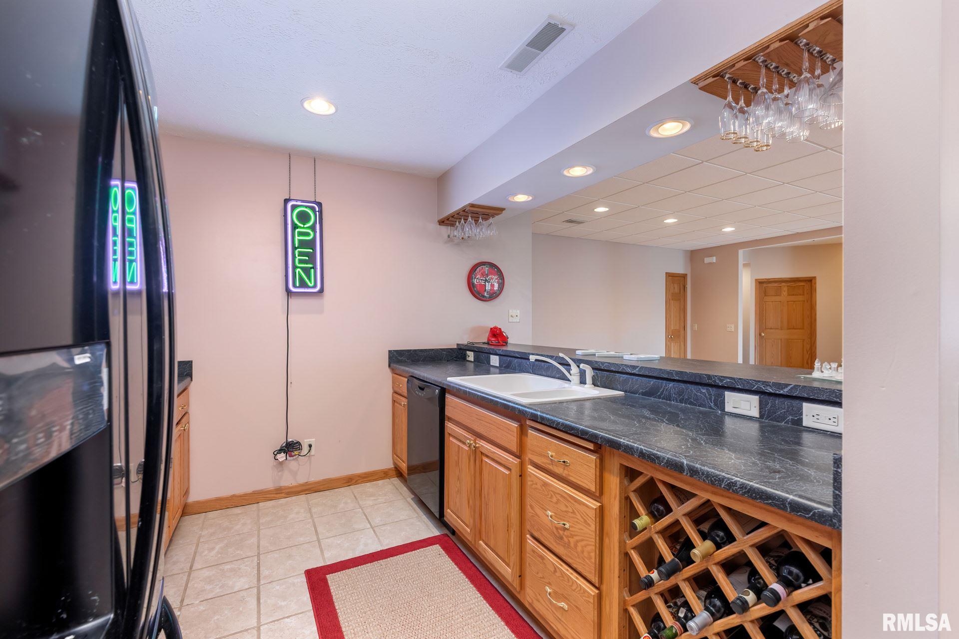 7000 Jersey Ridge Road Davenport, IA 52807 - Photo 29 of 49 Gallery Image 29