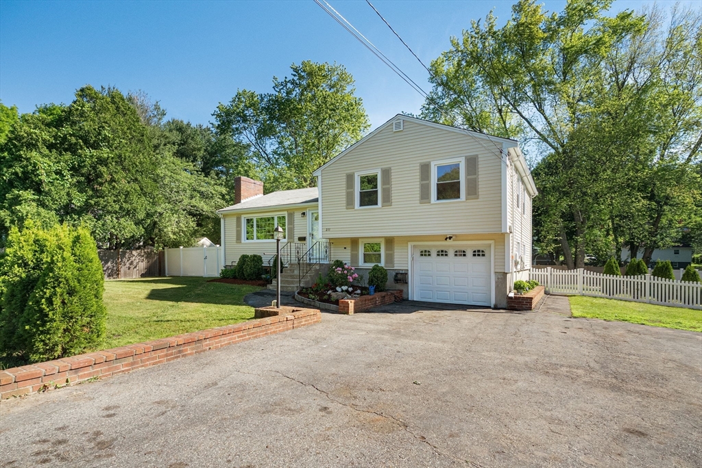 221 Totten Pond Road Waltham, MA 02451 - Photo 32 of 37
