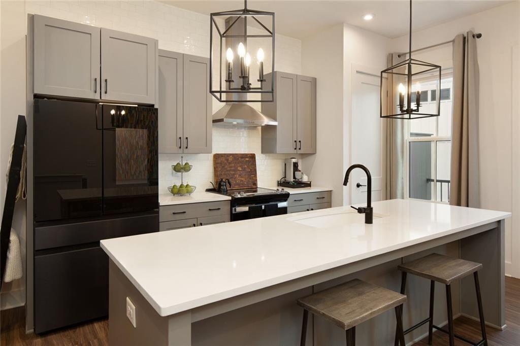 4437 Buckley Way Atlanta, GA 30342 - Photo 8 of 43