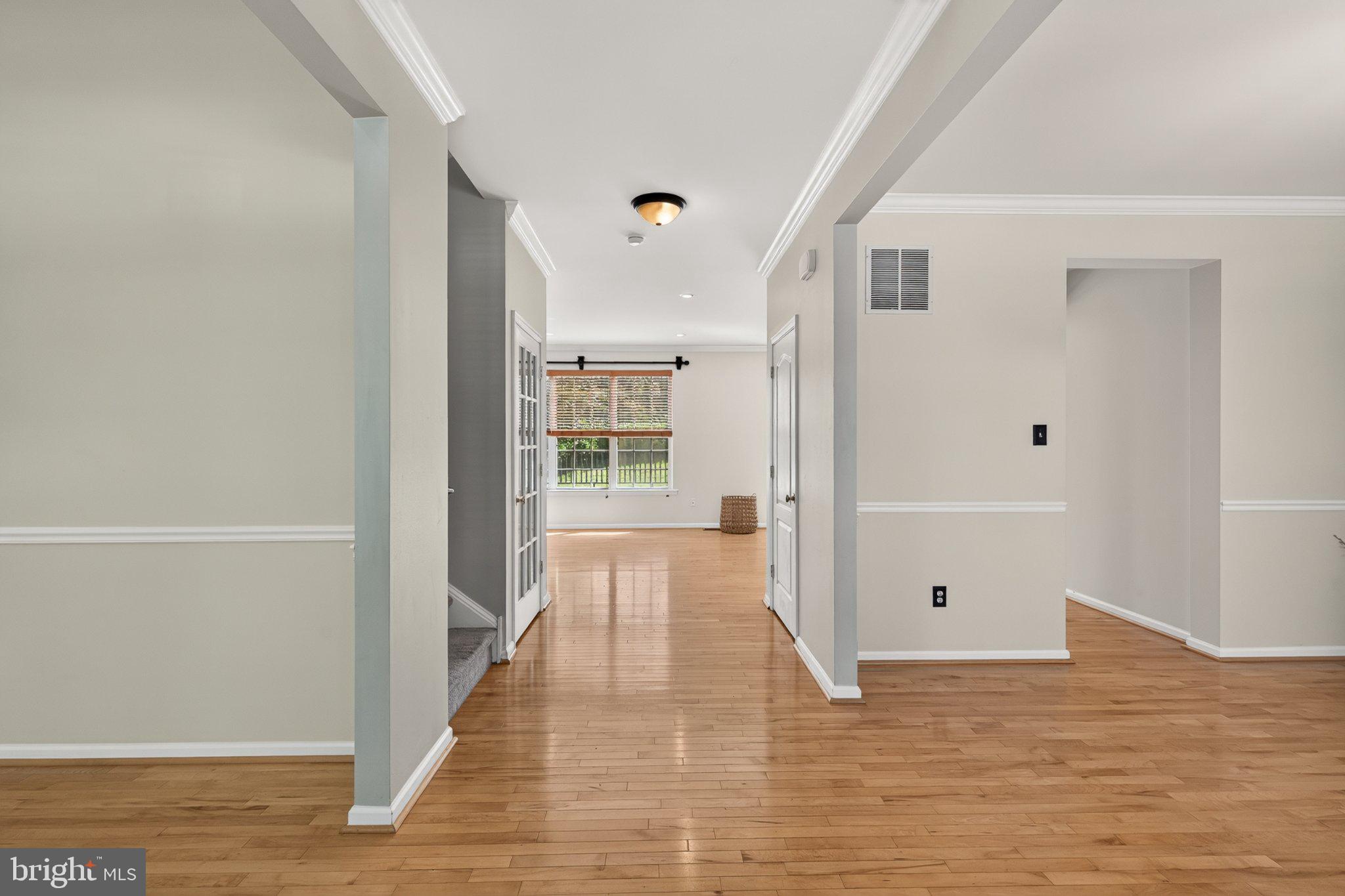 1420 Balmoral Road Coatesville, PA 19320 - Photo 5 of 68 Foyer