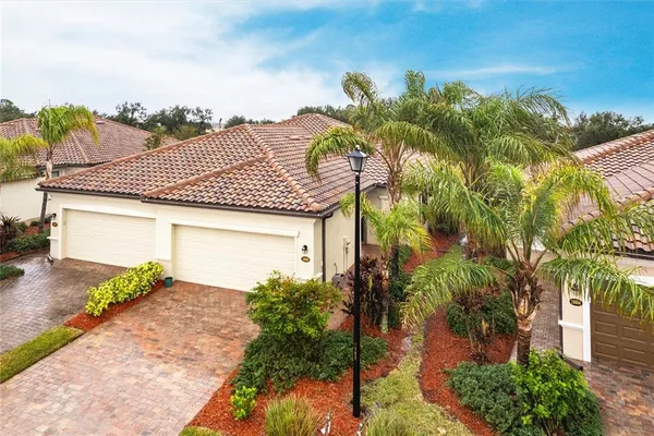 $330,000 | 19962 Benissimo Drive, Venice, FL 34293