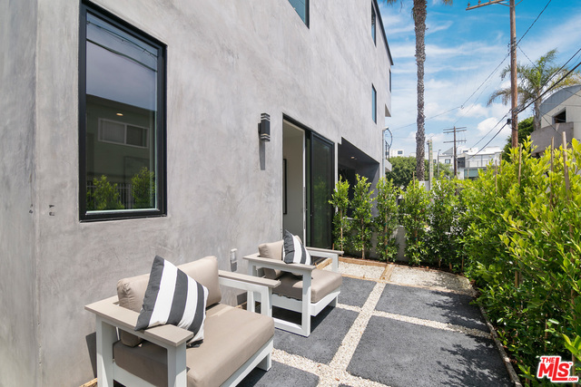 126 Thornton Place Venice, CA 90291 - Photo 17 of 28