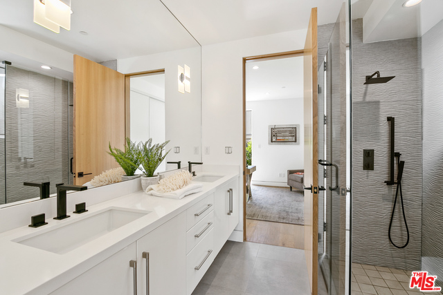 126 Thornton Place Venice, CA 90291 - Photo 18 of 28