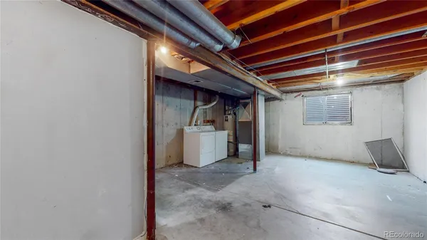 $3,035 | 5735 West 2nd Avenue, Lakewood, CO 80226