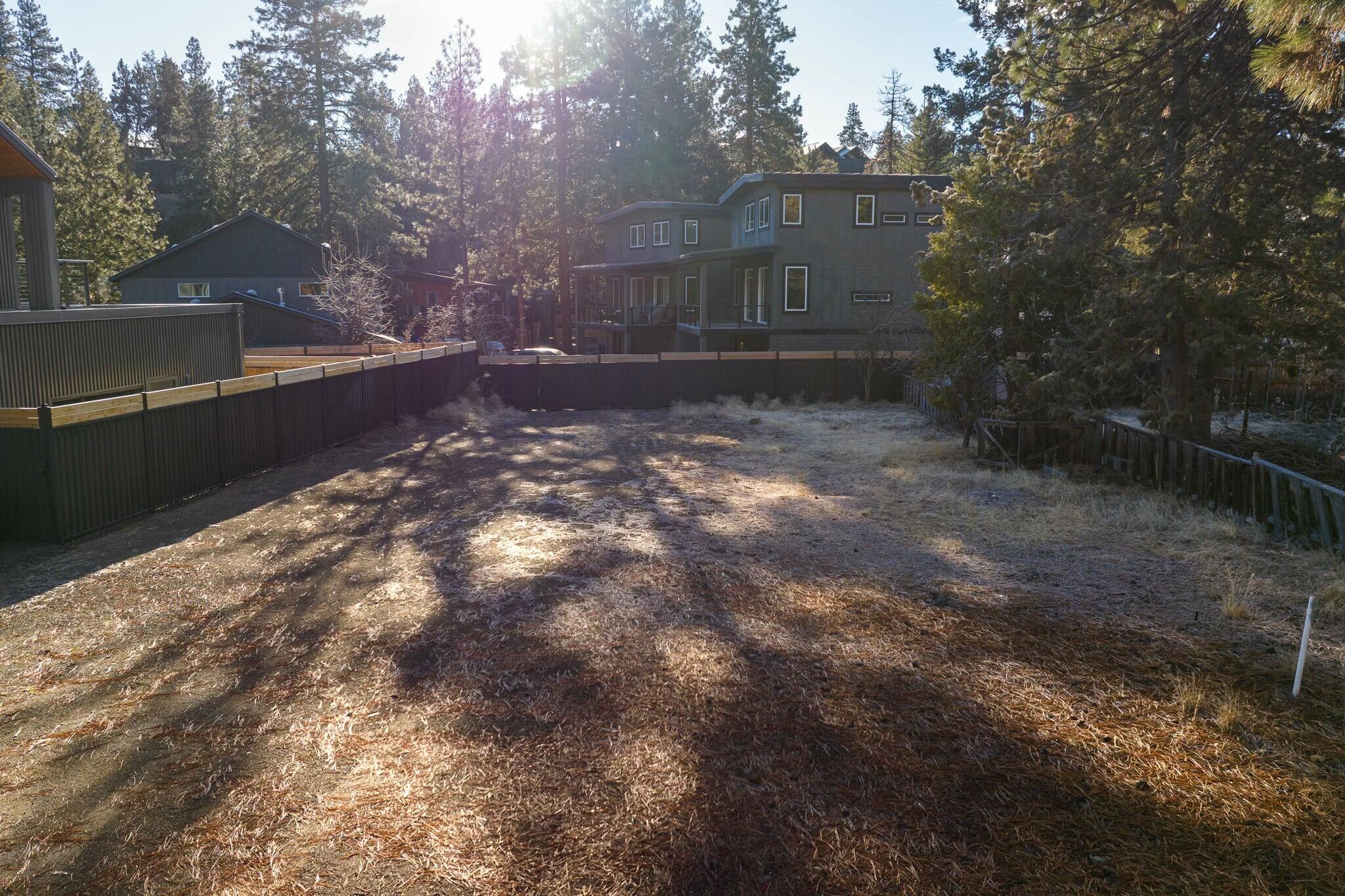 20013 Southwest Pinewood Road Bend, OR 97702 - Photo 7 of 21 tempImageh2t1cJ