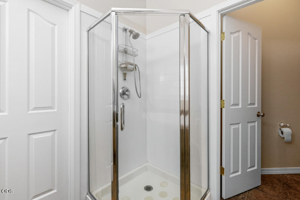 9522 Kestrel Road Klamath Falls, OR 97601 - Photo 35 of 69 Gallery Image 35