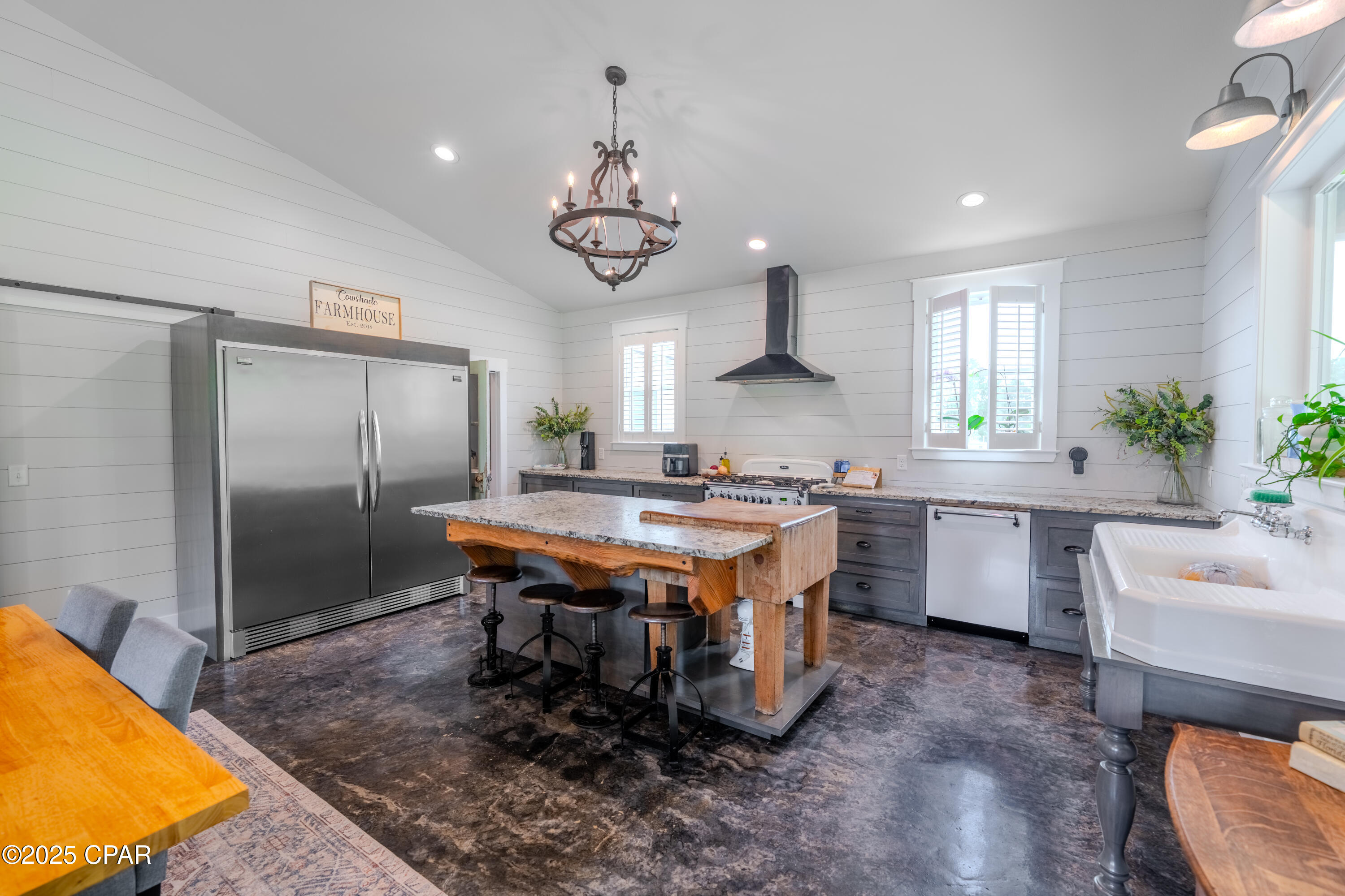 2818 Lawrence Road Marianna, FL 32446 - Photo 4 of 45 Gallery Image 4